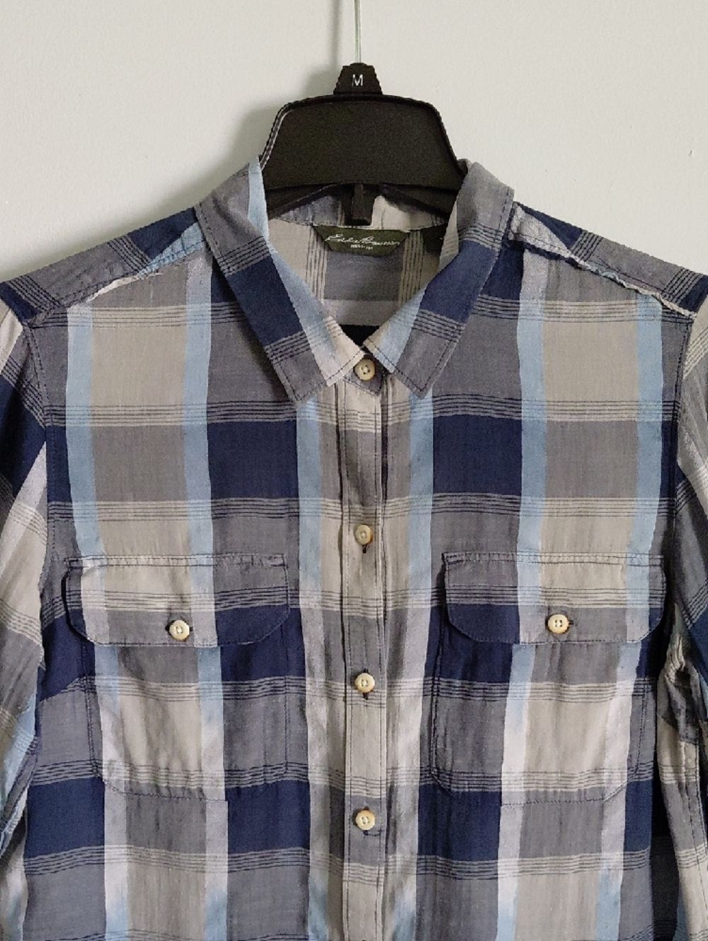 Eddie Bauer Blue Button-Down Shirt Lightweight Cotton Outdoor Camping Gorpcore - Picture 3 of 13